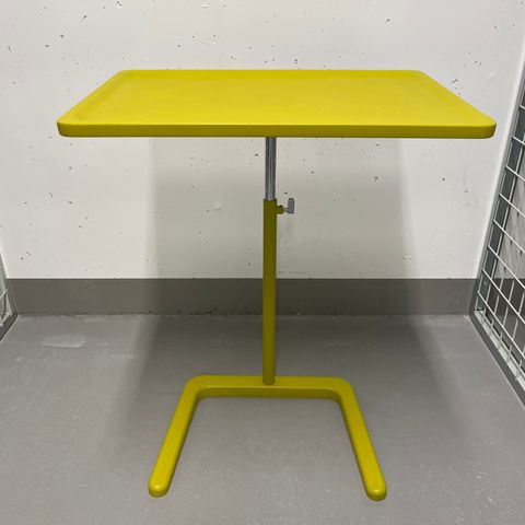 Vitra Nes table laptop