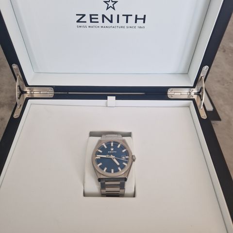 Zenith Defy Classic Titanium