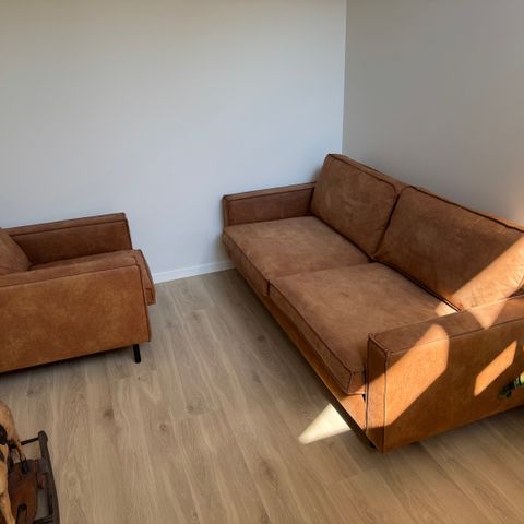 Sofa sett i eco-skinn