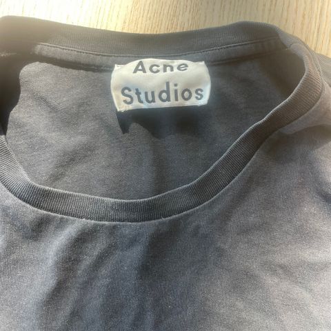 Acne studios t-skjorte