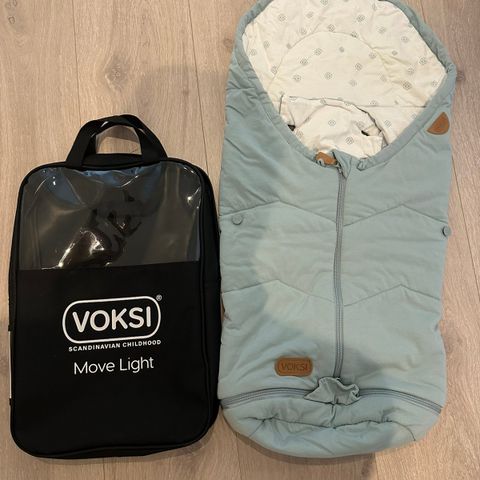 Voksi Move Light bilstolpose