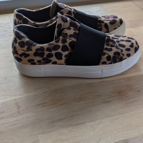 Leopard sko