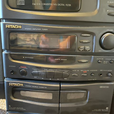 Hitachi cd spiller og kassettspiller