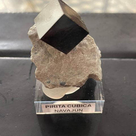 Pyritt fra Navajun Spania (Stein, mineraler, krystaller)