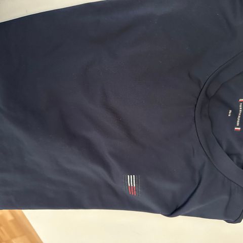 Tommy Hilfiger T-skjorte strl 176/16