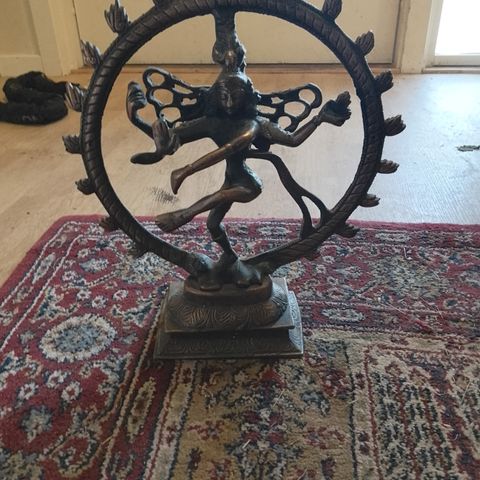 Religiøs statue fra india 11.500kr