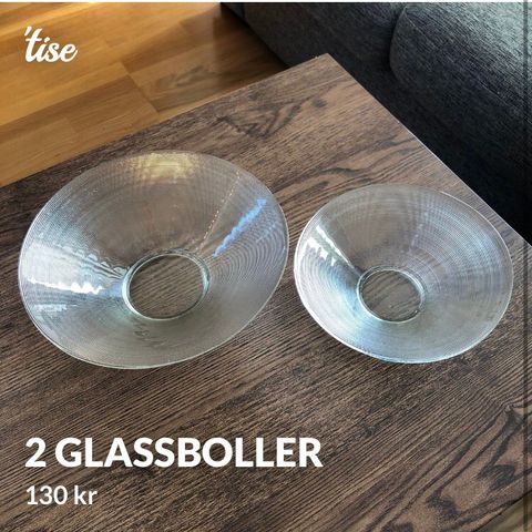 2 glassboller selges samlet