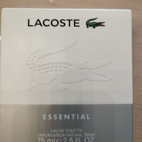 Lacoste Essential (SJEKK PRISEN!) Eau De Toilette