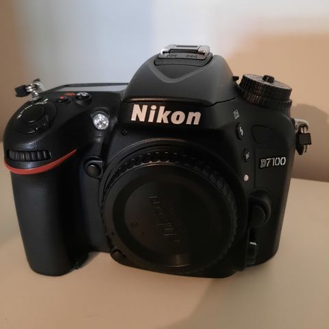 Nikon D7100 kamerahus . Pent brukt