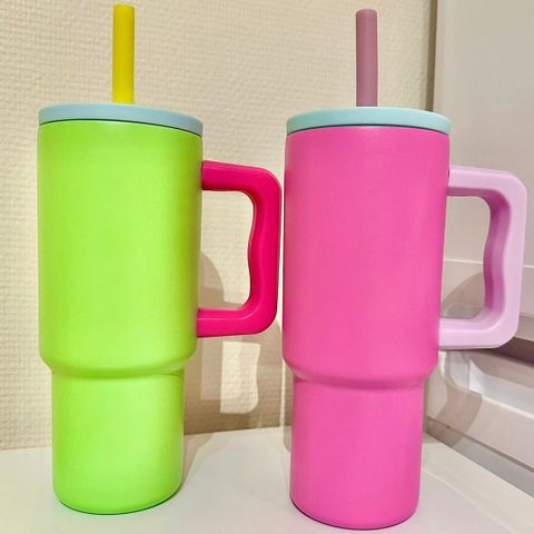 Fargerike tumbler, 200kr pr stk