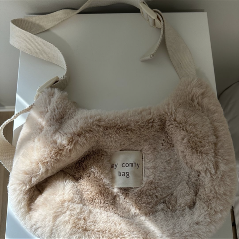 Zara fluffy pels veske