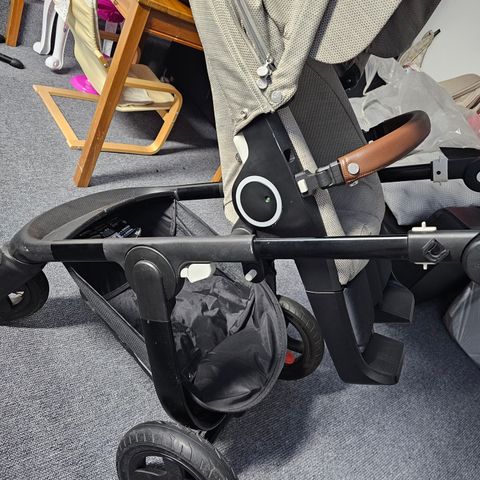 Barnevogn stokke trailz med bag og sittedel.