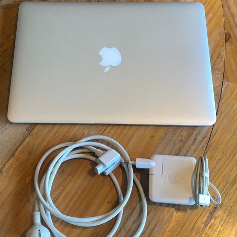 MacBook Air 13" pent brukt