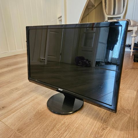 24" Acer Monitor