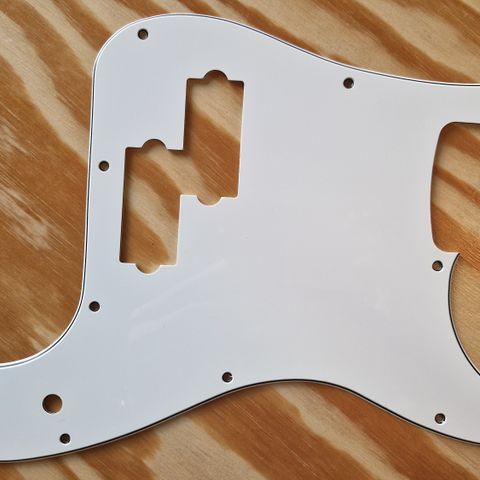 Fender Precision bass pickguard