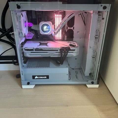 Custom build Gaming PC - RTX 3090, i9-9900k, 32GB Ram, 3x 1TB SSD m.m