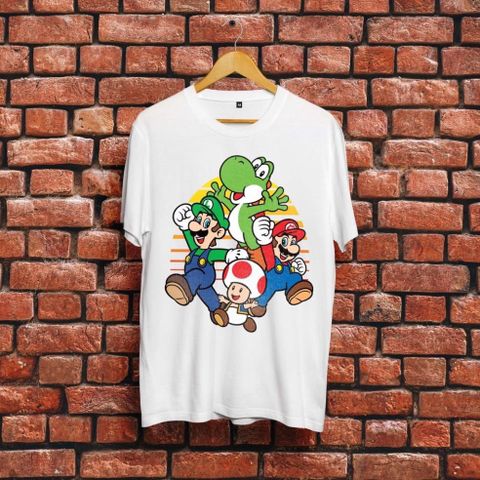 Fin Super Mario t-skjorte i hvit selges! LARGE, Voksen, helt ny!
