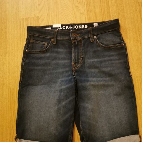 Ny stilig Jack & Jones shorts 15 år (170)