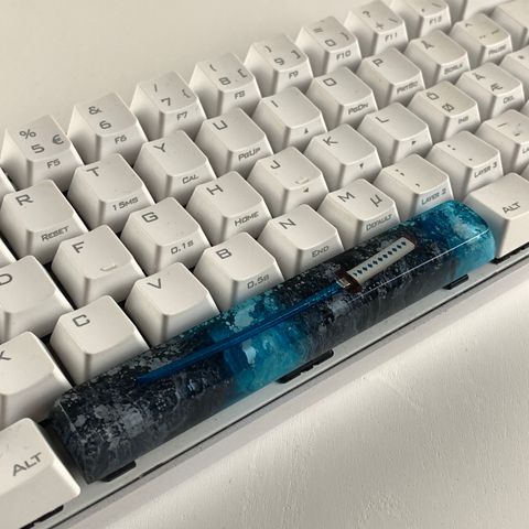 TILBUD! Artisan Resin Keycaps - Blue Sword - Custom Keycaps - Gaming tastatur