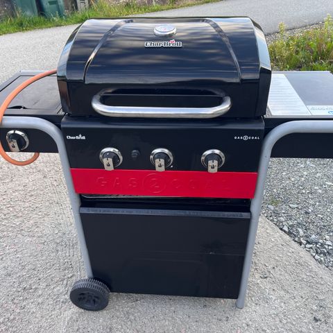 Char-Broil Gas2Coal Grill