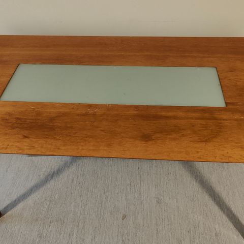 A big dining table for 500kr