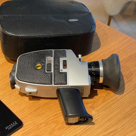 Vintage filmkamera - Bauer D1 Super (Super8), med eske