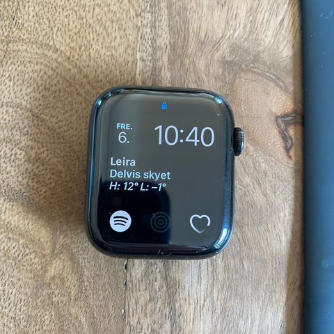 Apple watch 44mm series 5 rustfritt stål GPS + 4G