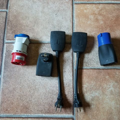 Tesla UMC type 1 charge cable adapters