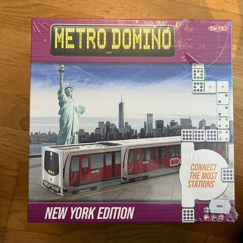 Metro Domino New York Edition selges