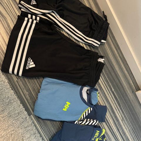 H/H superundertøy, Adidas shortser, Skogstad turshorts og overdel