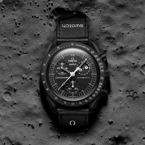 Omega X Swatch MoonSwatch | Mission to Moonphase - Snoopy Edition