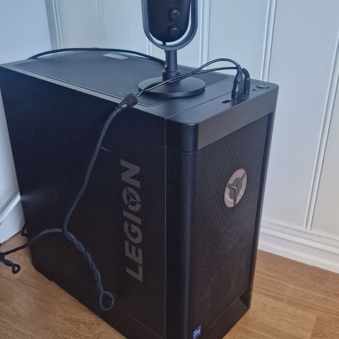 Ny pris ! Lenovo Legion T5i stasjonær gaming-PC
 Med mic