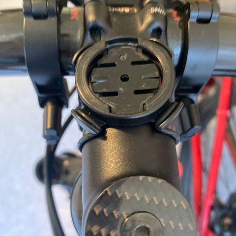 Garmin feste. Original holder for bicycle computer