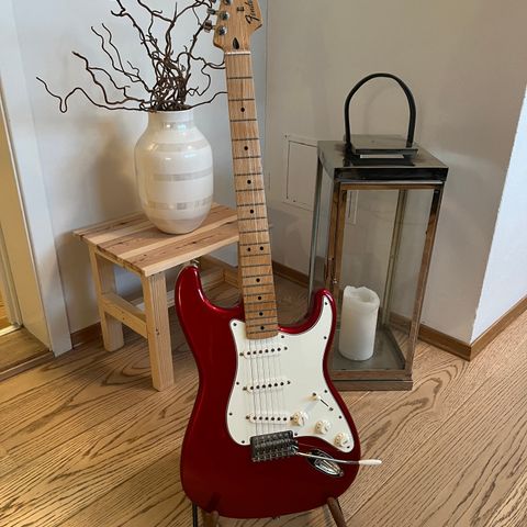 Fender Stratocaster (MX)
