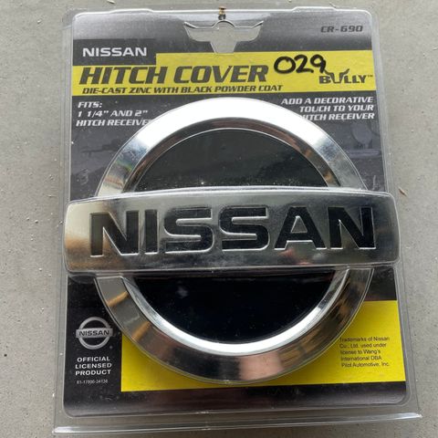 Nissan Hitch Cover