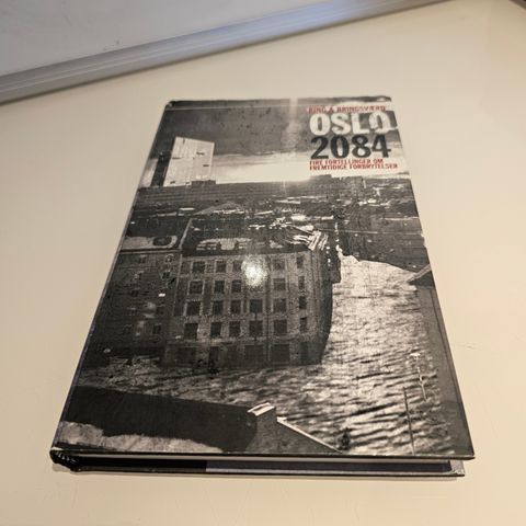 Oslo 2084. Fire fortellinger om fremtidige forbrytelser. Bing, Bringsværd