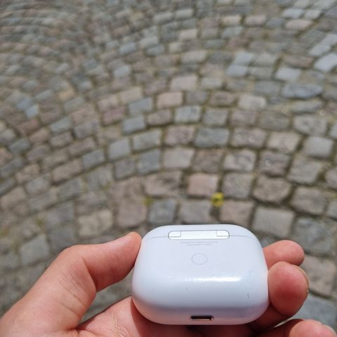 AirPods Apple 3th