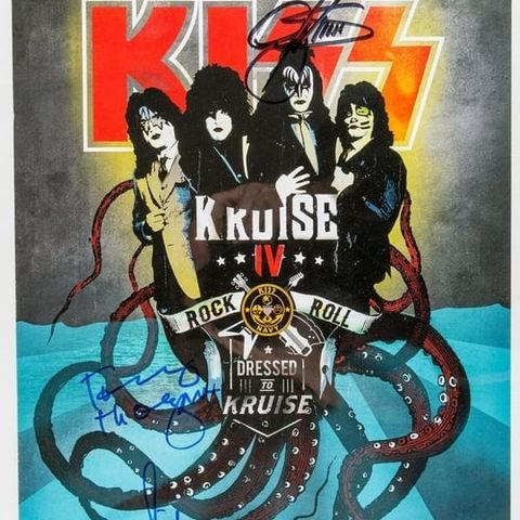 Signert KISS poster Gene, Paul, Eric og Tommy