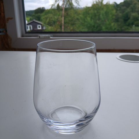 10 ikea glass