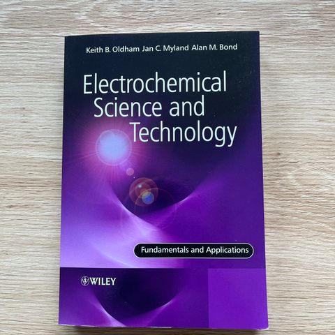 "Electrochemical Science and Technology" lærebok selges