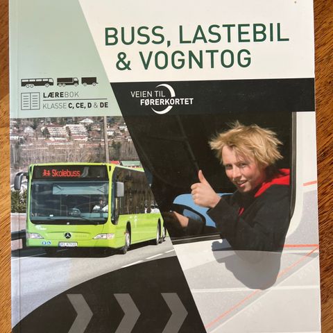 Lærebok veien til førerkortet for buss, lastebil og vogntog