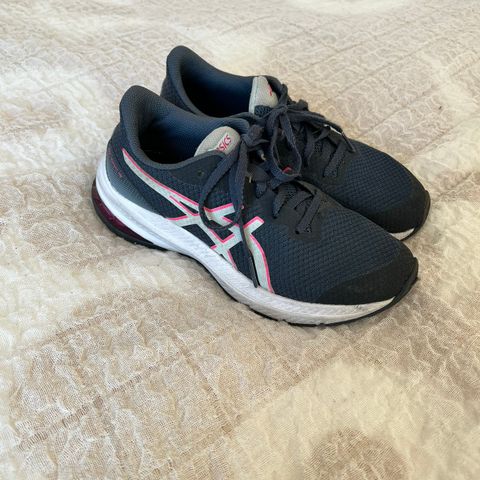 ASICS løpesko 35,5