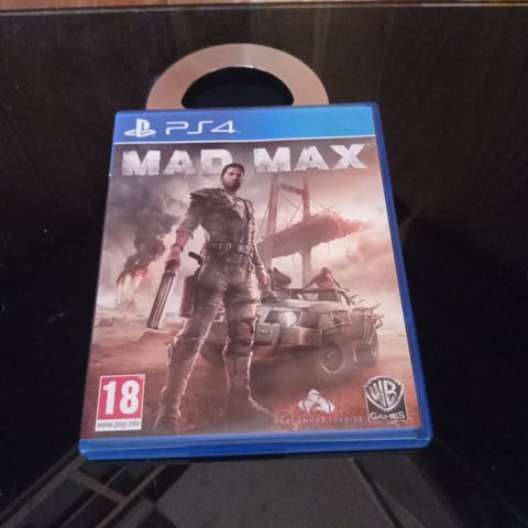 Playstation 4 mad max