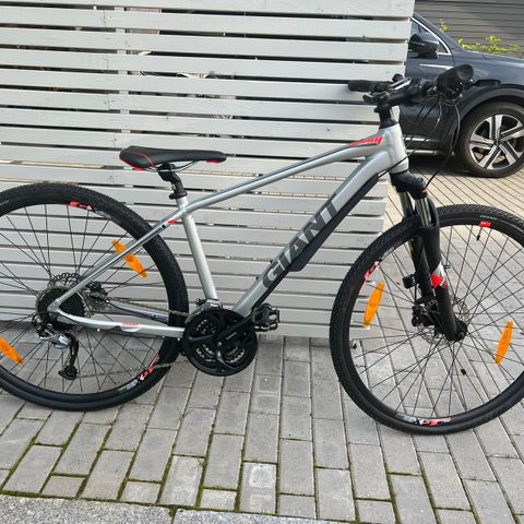 Giant Roam 2 HD Acera hybridbike, hybridsykkel