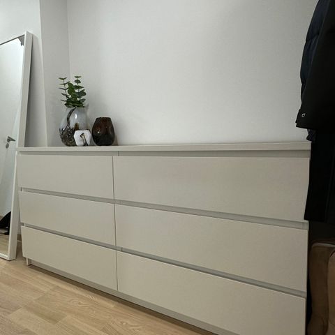 Malm kommode