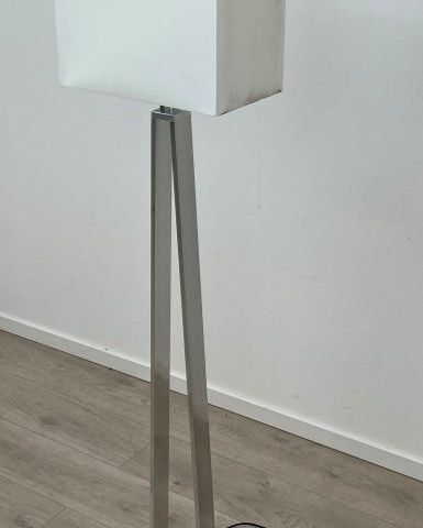 Ikea Klabb gulv og bordlampe ønskes kjøpt