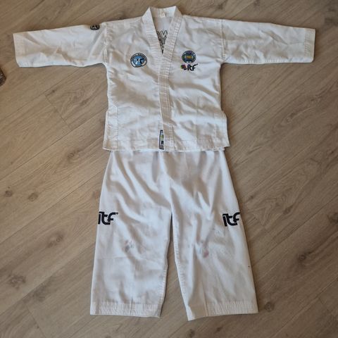 Taekwon-do drakt str 140