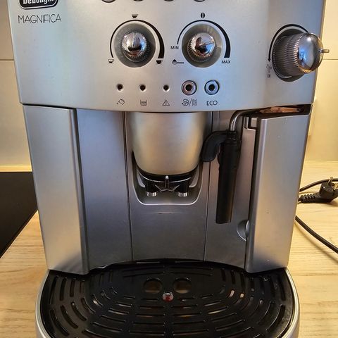 Delonghi Magnifica kaffemaskin