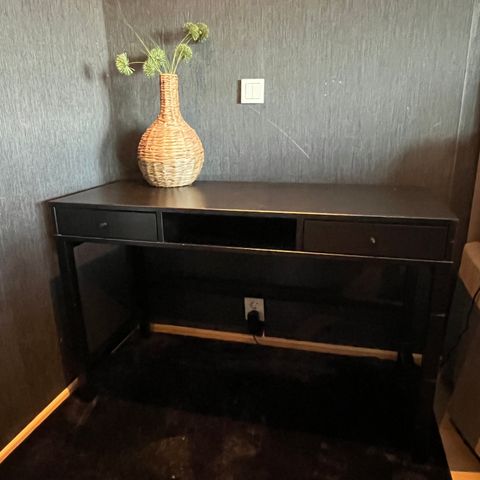 Ikea skrivebord