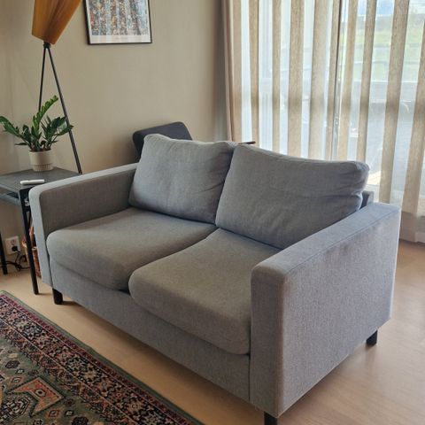 2- seter sofa